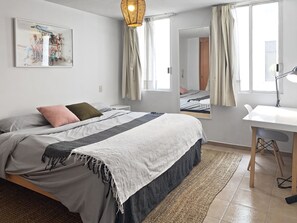 3 Schlafzimmer, Schreibtisch, kostenloses WLAN, Bettwäsche