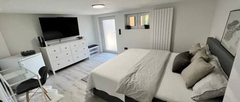 2 bedrooms, free WiFi