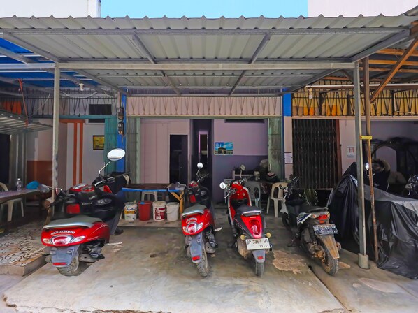 ด้านหน้าที่พัก