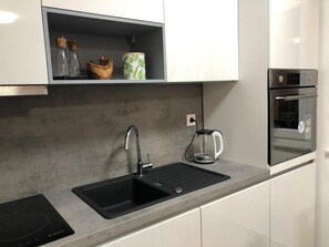 Private kitchen - Beautiful sunset and sea view (Mandre)