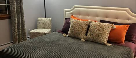 1 dormitorio, tabla de planchar con plancha, wifi y ropa de cama