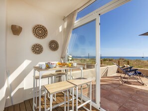 Dining - Paradise beach by Interhome (Pals)
