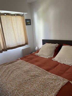 1 bedroom, iron/ironing board, free WiFi, bed sheets - T2 Cosy Avec Jardin à 2pas de la mer (Cassis)
