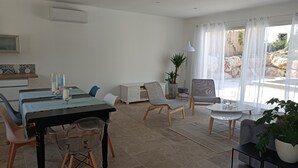 Dining - Near Uzes Mons Villa new private pool, Air conditioned Web. ecrin de samuel (Uzès)