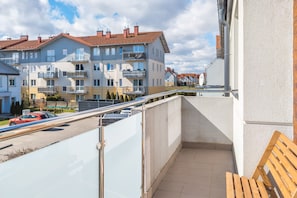 House, 2 Bedrooms, Fireplace | Balcony