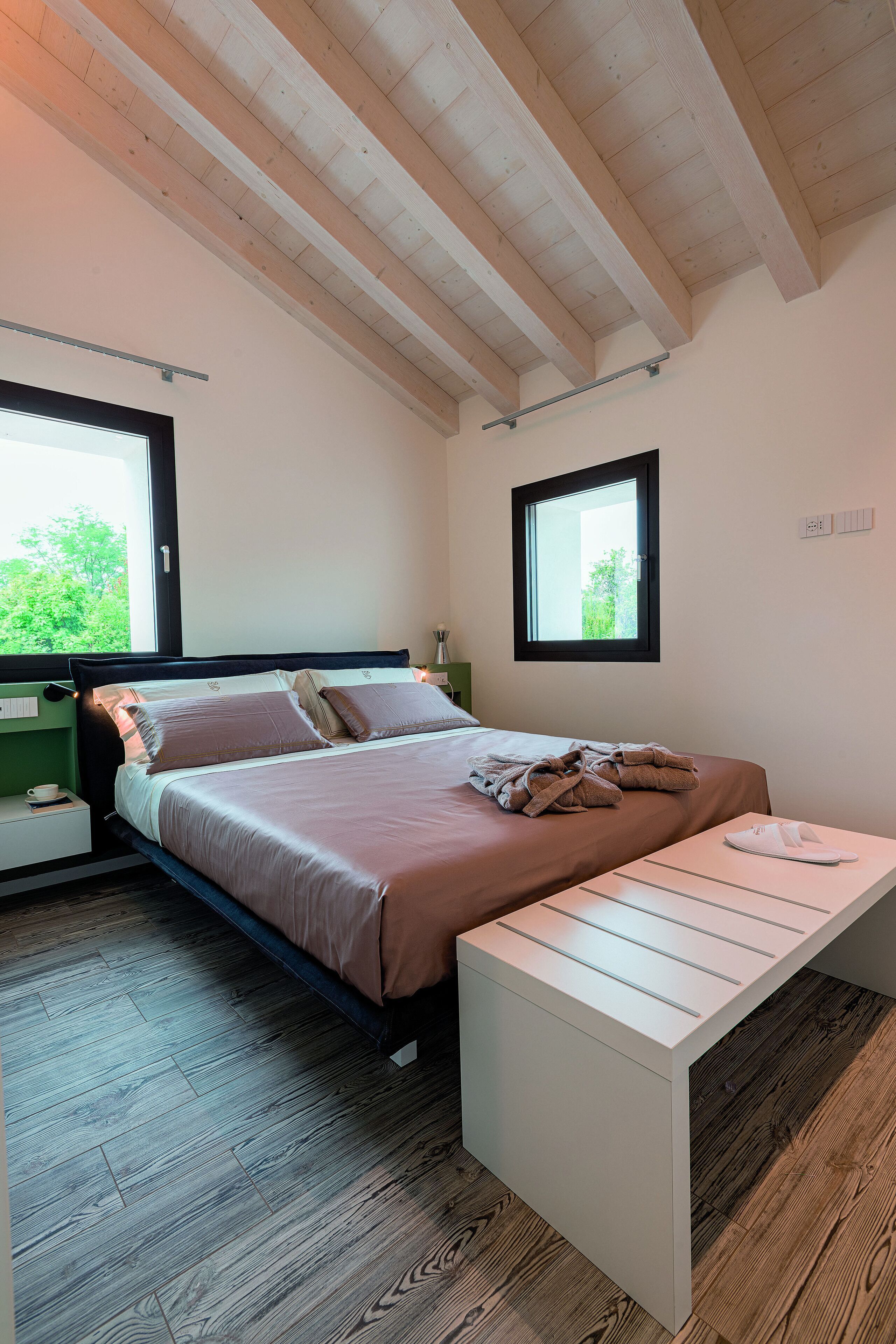 Premium bedding, down duvets, minibar, in-room safe