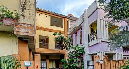 OYO 91845 V_ar House Near Pantai Tanjung Bias