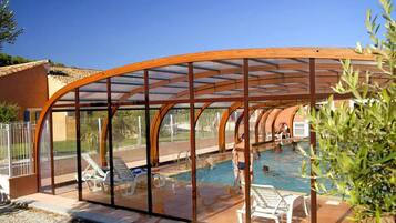 Piscine extérieure, piscine chauffée