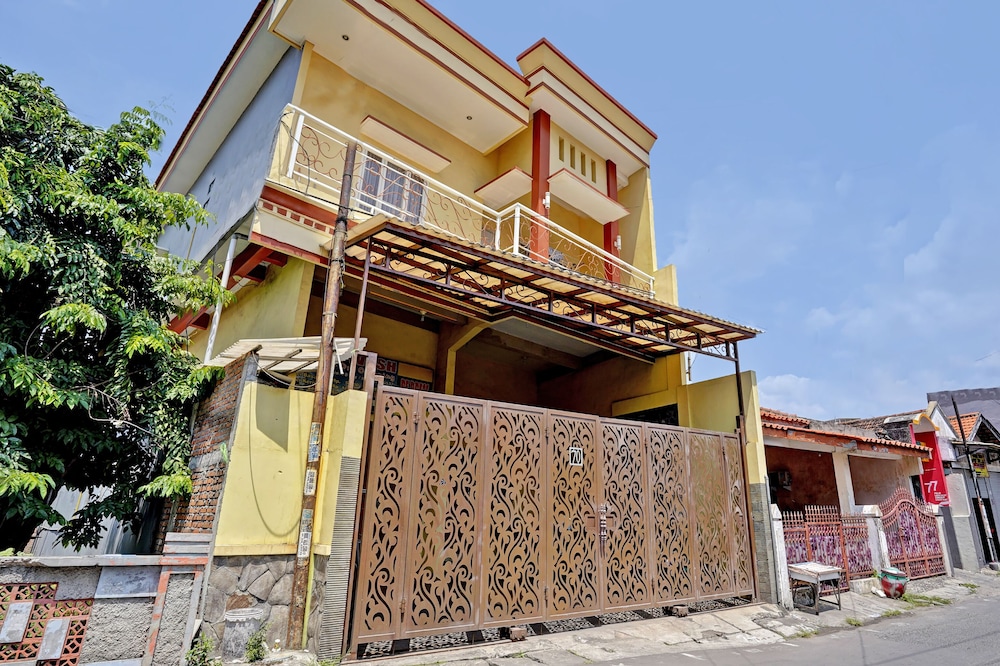 SPOT ON 91892 Raffa Residence Syariah