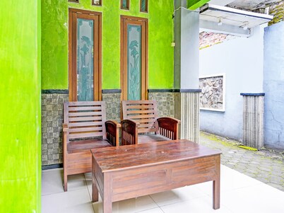 OYO 92086 Fun Guesthouse Syariah