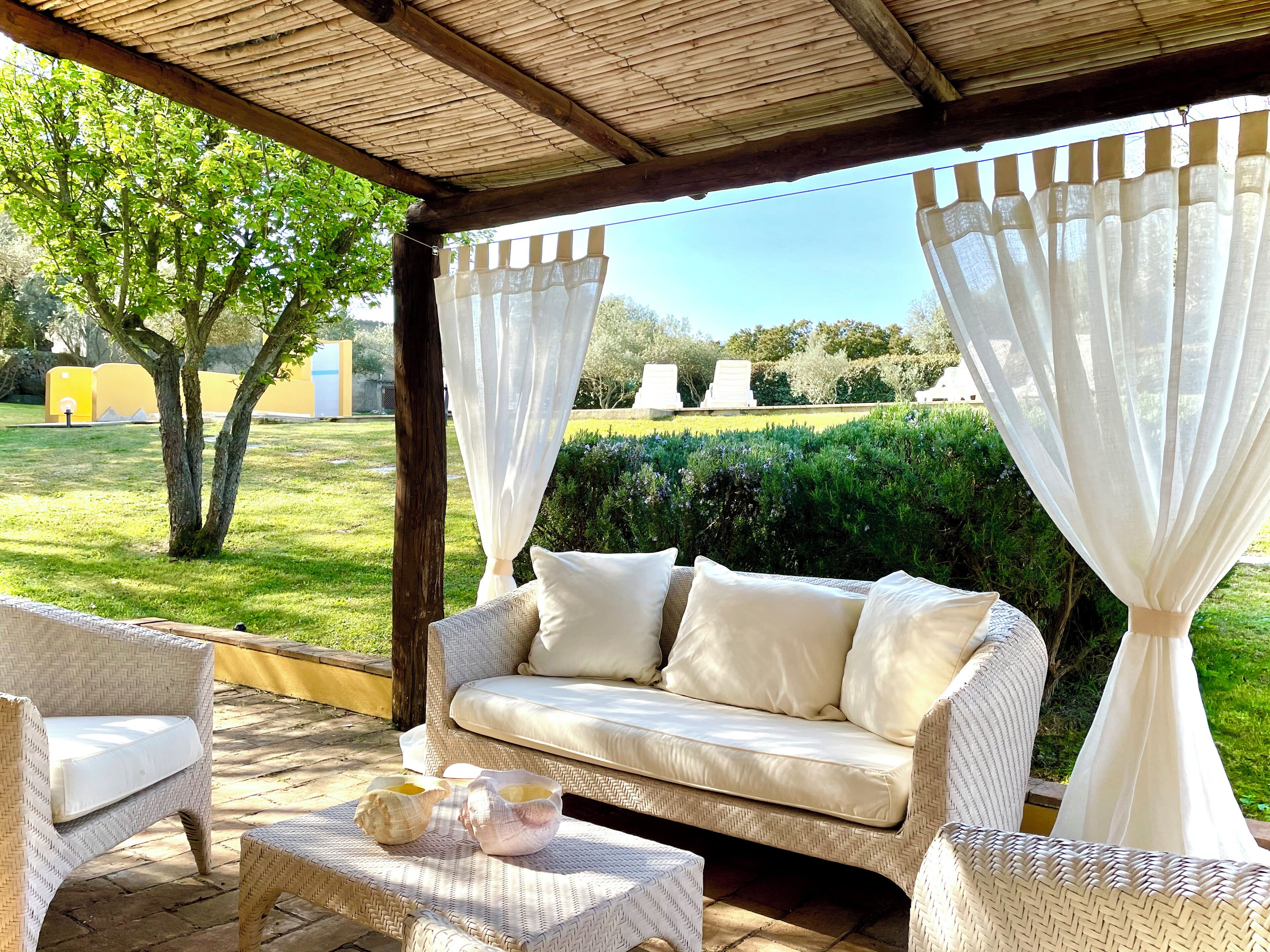 المنطقة المحيطة بالمنشأة