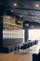 Se sirven desayunos, almuerzos y cenas; cocina italiana