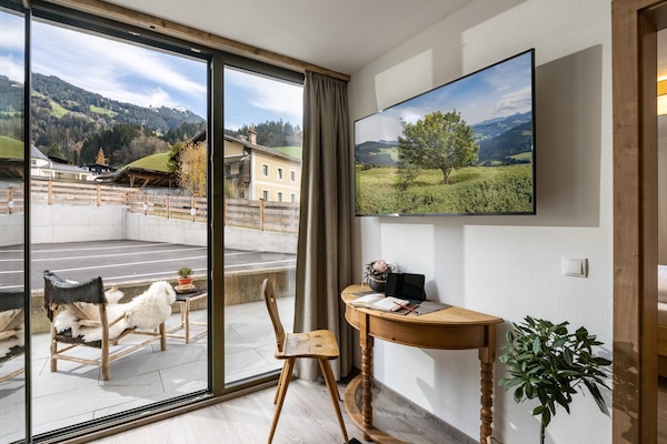 Kondominium Keluarga, 2 kamar tidur, pemandangan halaman | Pemandangan dari kamar