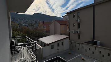 Apartamento exclusivo, para não fumantes, sacada | Fachada