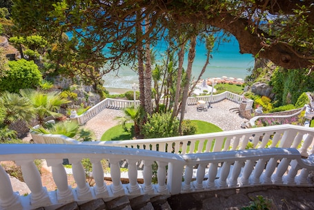 Garden. Grand Hotel Le Rocce