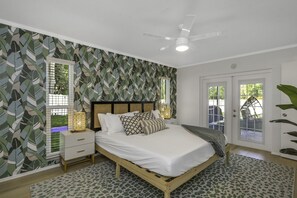 4 habitaciones, tabla de planchar con plancha, wifi y ropa de cama 