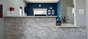 德州弗里波特的Baymont by Wyndham