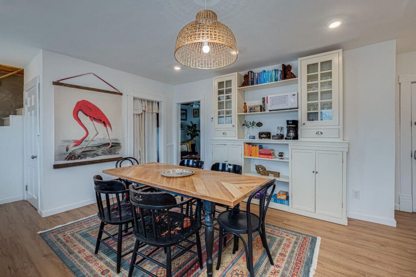 The White Apartment · Near Ocean Beach, Mystic USCGA!