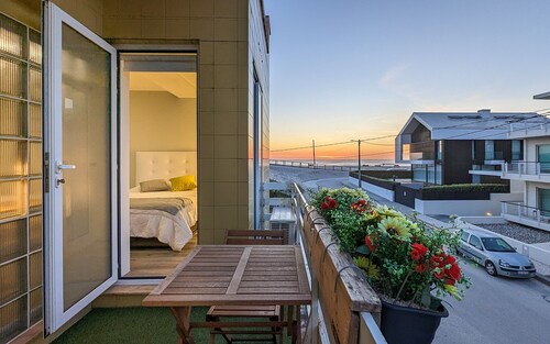 Apartment 'Costa Nova Ocean View' with Sea View, Wi-Fi and Air Conditioning