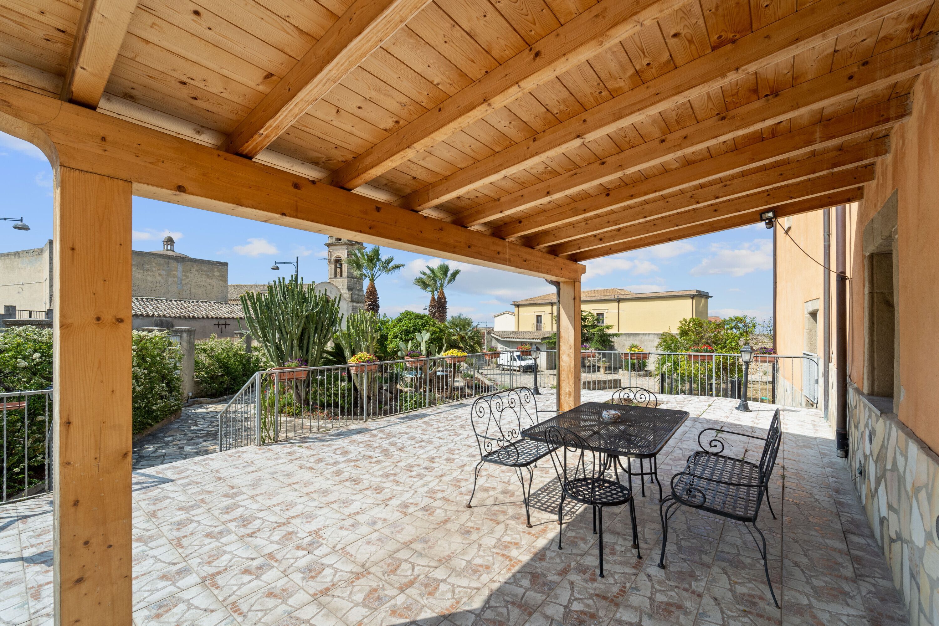 Holiday Home 'Villa Mariuccia' with Private Terrace and Air Conditioning