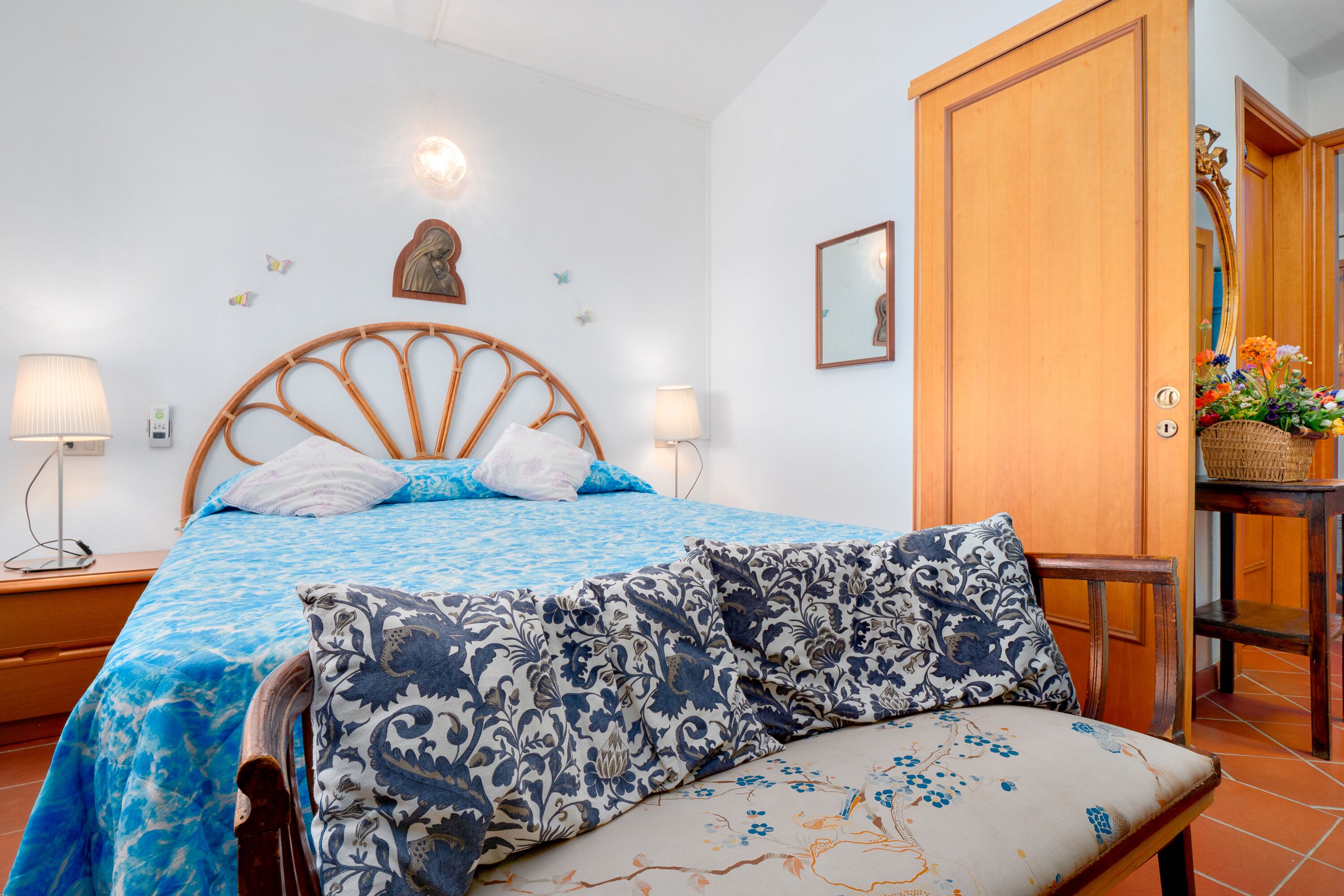 Holiday Home 'Villa San Teodoro' with Sea View, Wi-Fi and Air Conditioning