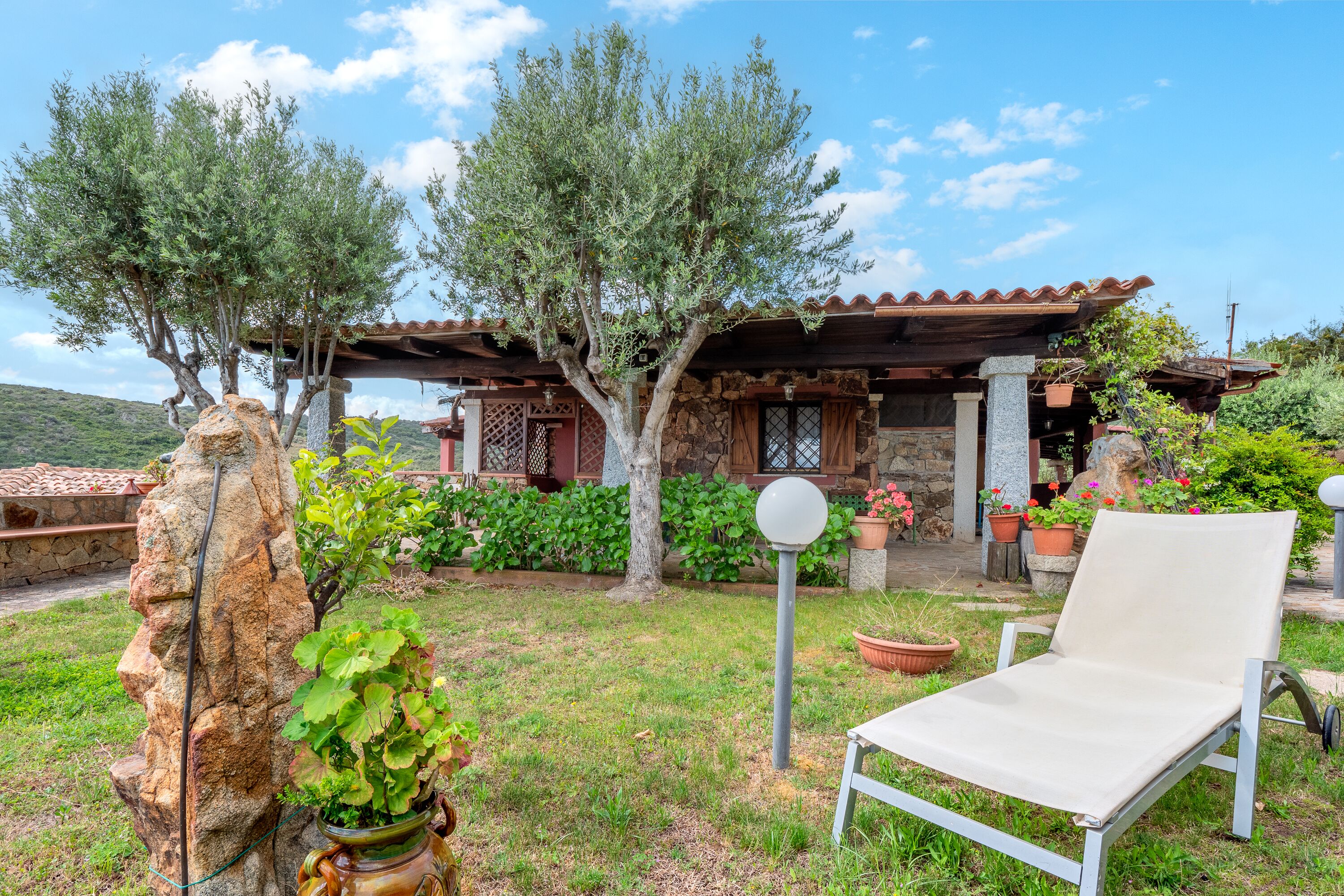 Holiday Home 'Villa San Teodoro' with Sea View, Wi-Fi and Air Conditioning