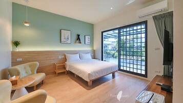 Comfort Double Room | Soundproofing, free WiFi, bed sheets