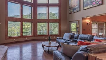 Smart-tv, eldstad, Netflix och Hulu