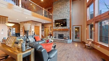 Smart TV, fireplace, Netflix, Hulu