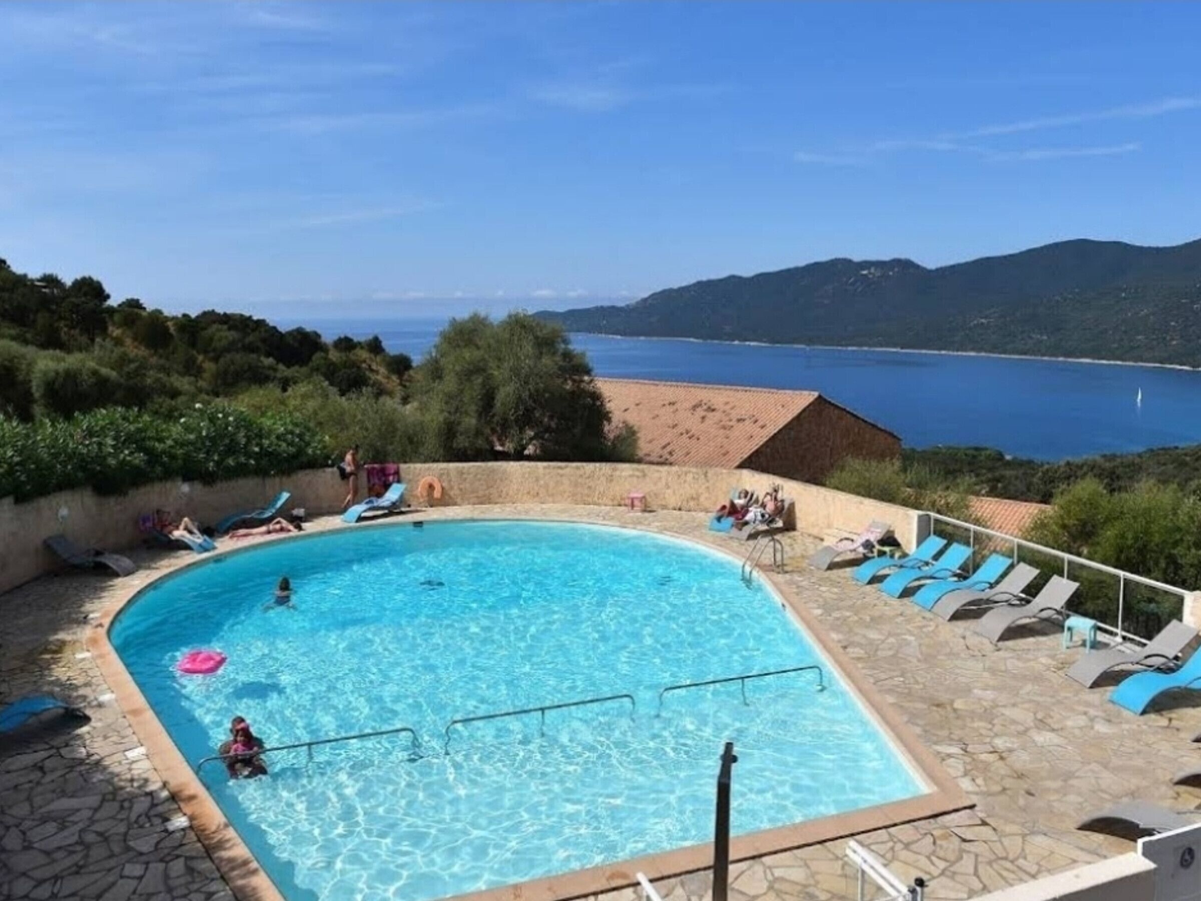 Apartment Serra-di-Ferro, 3 bedrooms, 6 persons