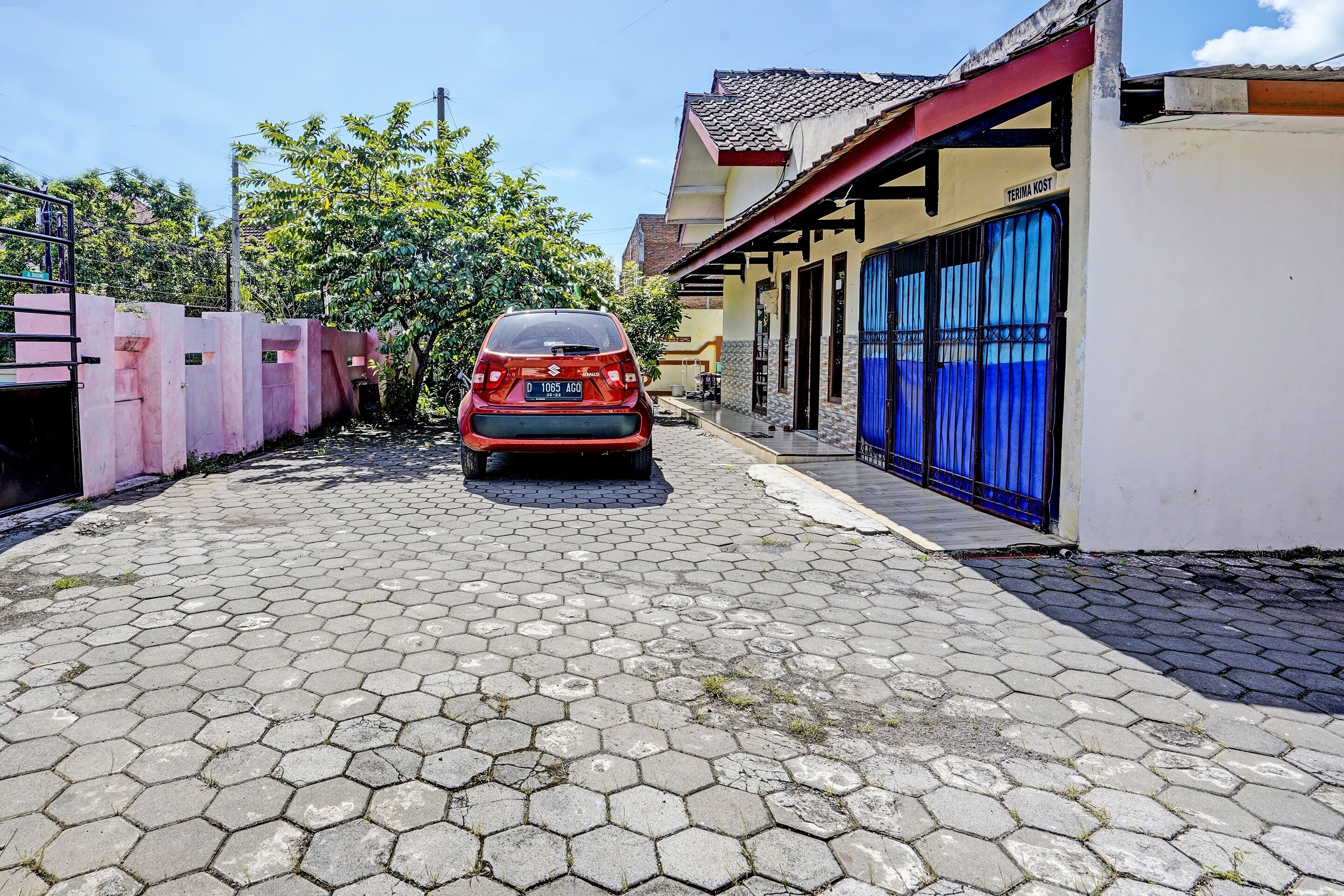 Bagian depan properti