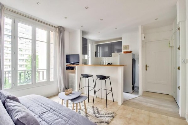 1 bedroom, WiFi, bed sheets