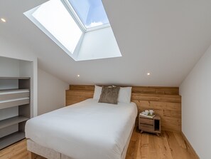 3 عدّة غرف نوم وواي فاي مجانًا وملاءات أسرّة