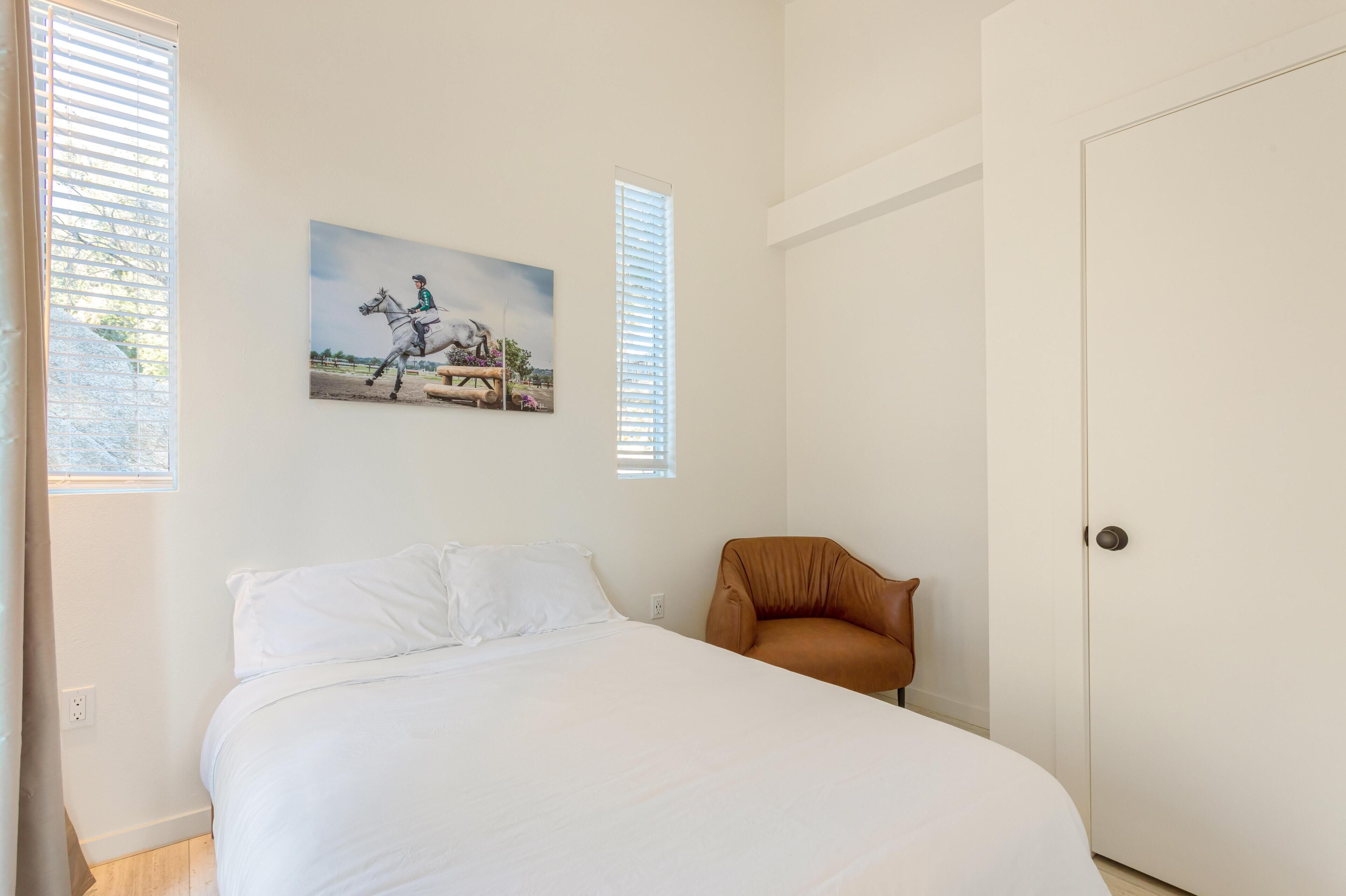 Native Falls Cabin (1BR Modern) - 1 bedroom, 1 bath Deluxe Cabin