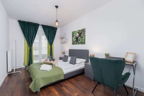 1 bedroom, iron/ironing board, WiFi, bed sheets