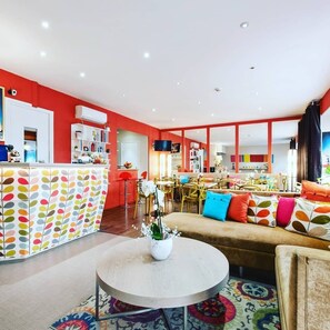 Reception - Hotel Brimer (Cannes)