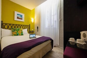 Quarto solteiro | Ferros/tábuas de passar roupa, Wi-Fi de cortesia