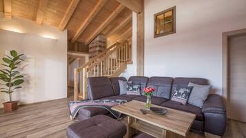 Apartment | Wohnbereich | Flachbildfernseher, Fußbodenheizung