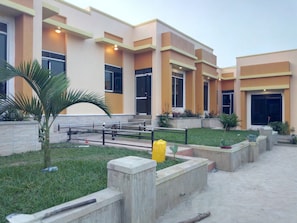 Enceinte de lâhĂ©bergement