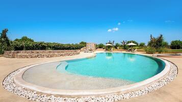 Piscina stagionale all'aperto