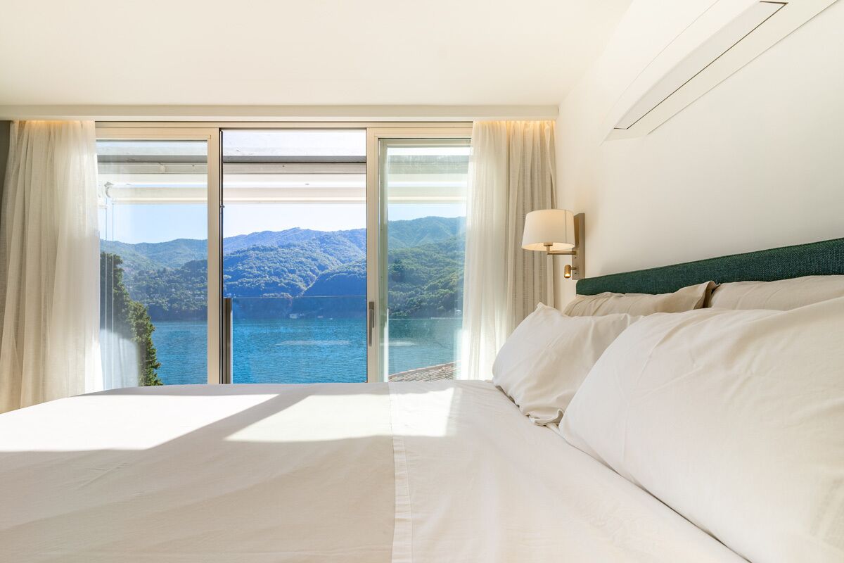 La Serra - Modern greenhouse on lake Como