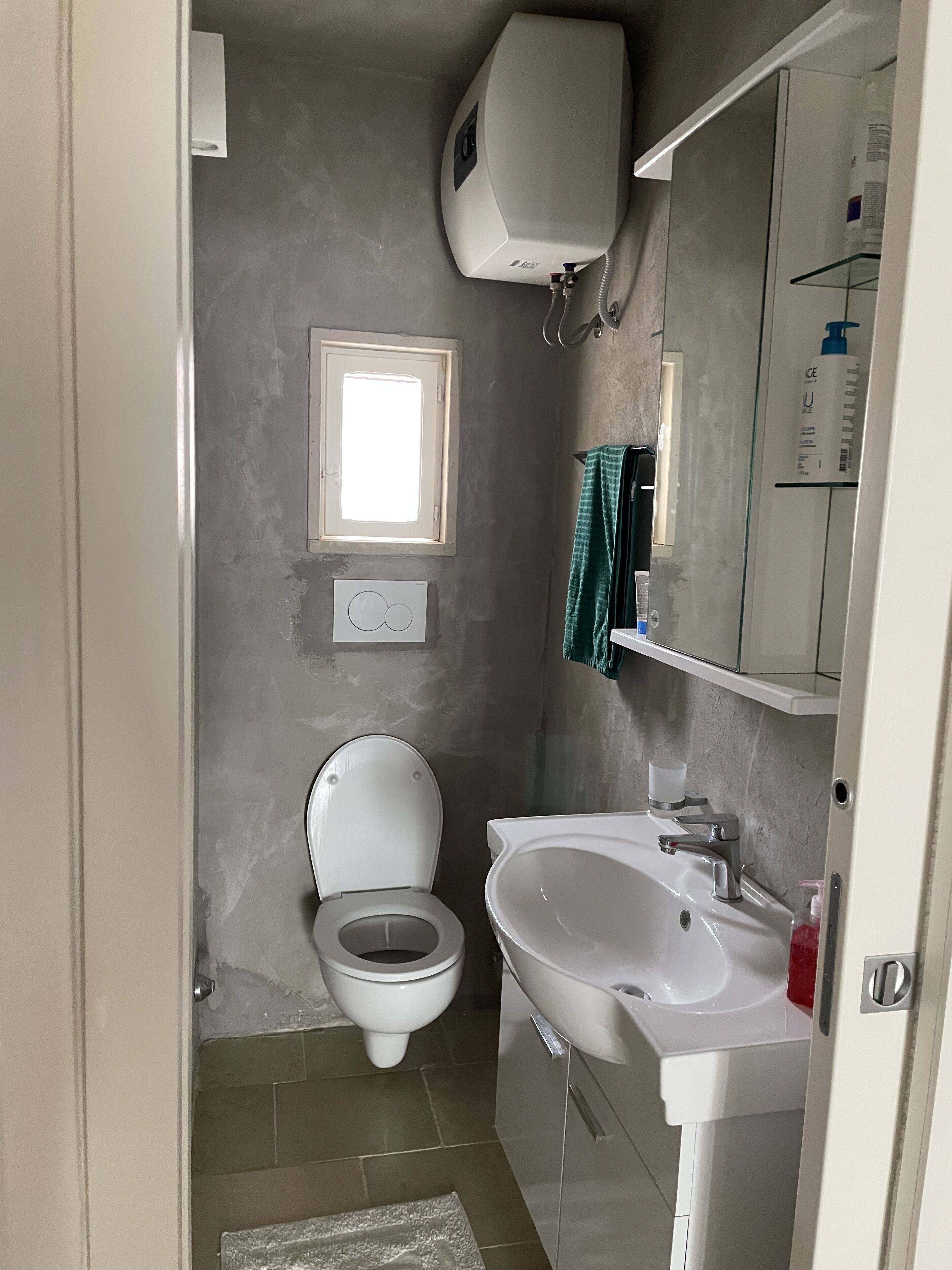 Villa With Private Entrance to the sea