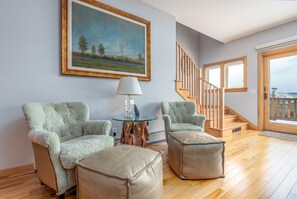 Televisión, chimenea y videojuegos