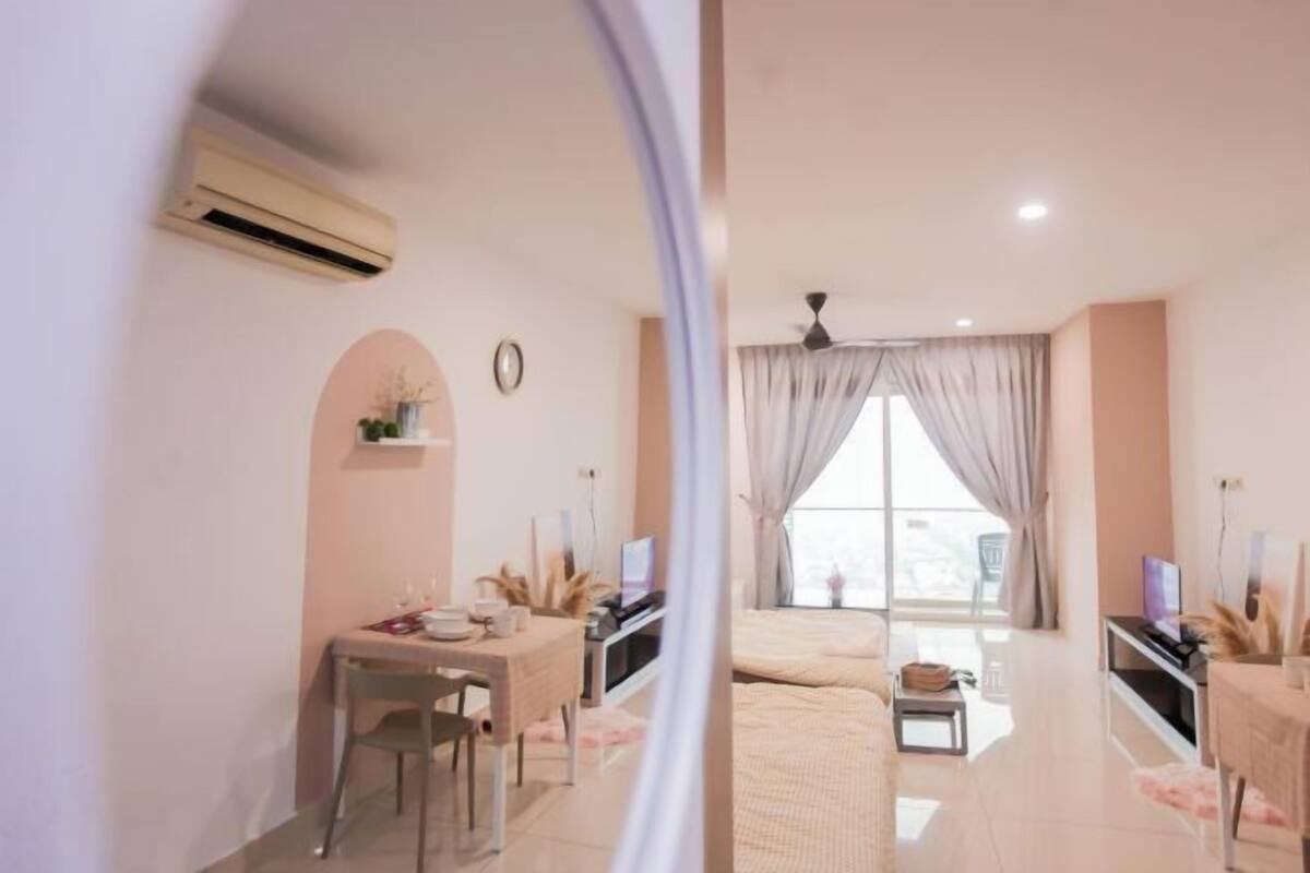1 habitación, tabla de planchar con plancha, wifi gratis y ropa de cama