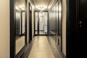 Hallway - RentPlanet - Bulwar Staromiejski (Wroclaw)