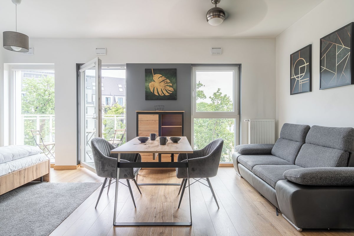 Comfort Studio | Living area | Smart TV