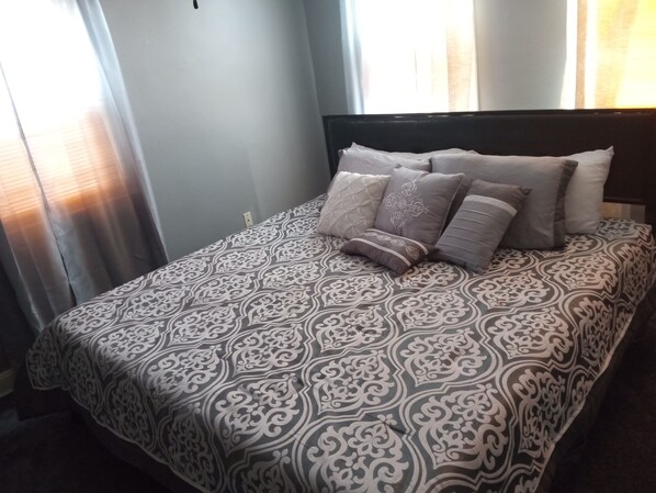 2 Schlafzimmer, Bügeleisen/Bügelbrett, WLAN, Bettwäsche