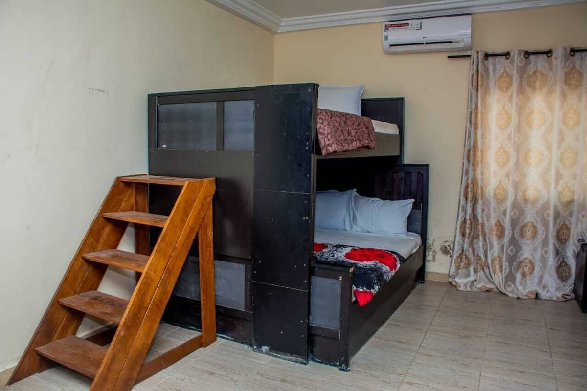 Room | 1 bilik tidur, meja