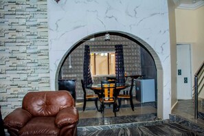 Presidential-sviitti | Työpöytä