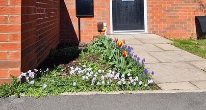 2 badroom house in the great location for exploring around